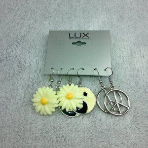 Womens earings. ying yang,peace sign and daisy flower.